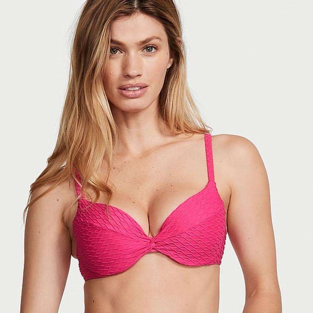NWT Victoria’s Secret Push Up Swim Bikini Top in Forever Pink Fishnet Size 34D